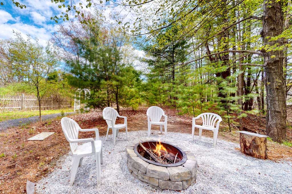 Spacious home with sunroom, yard, & fireplace - close to town & sites