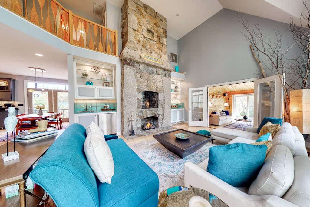 Spacious home with sunroom, yard, & fireplace - close to town & sites