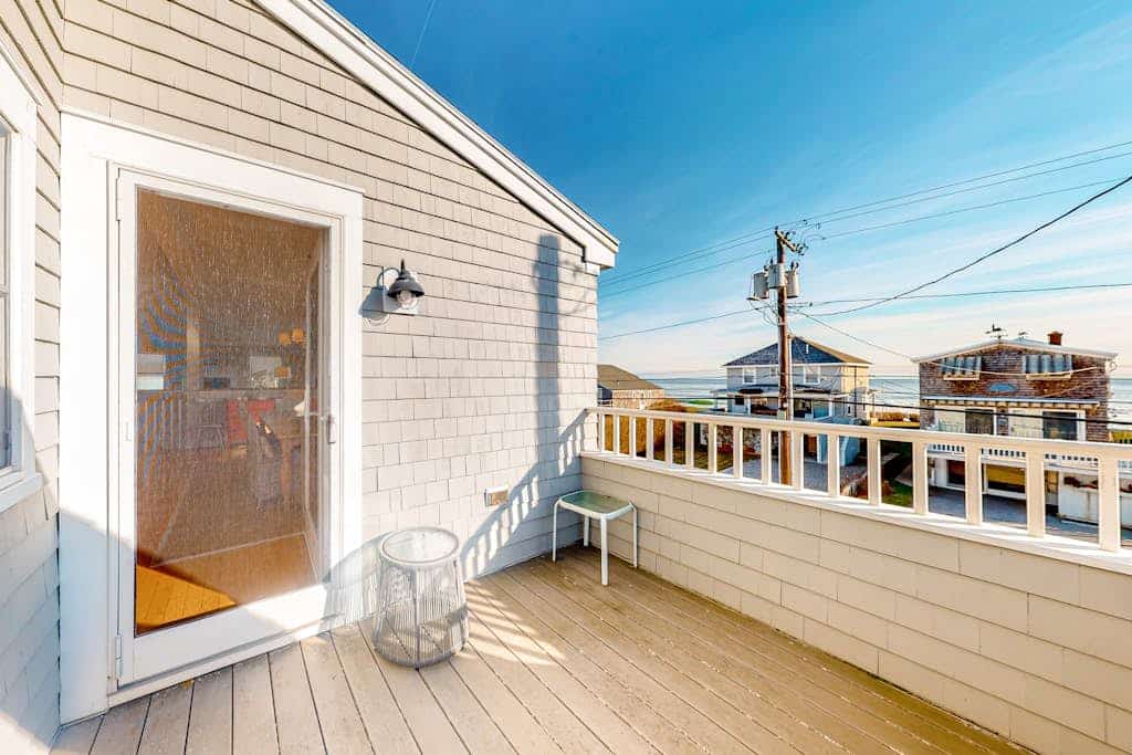 Lovely oceanfront home with balcony, central AC, & washer/dryer