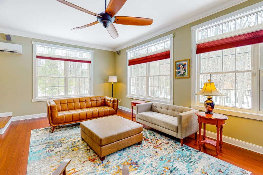 House near the beach with private hot tub and game room