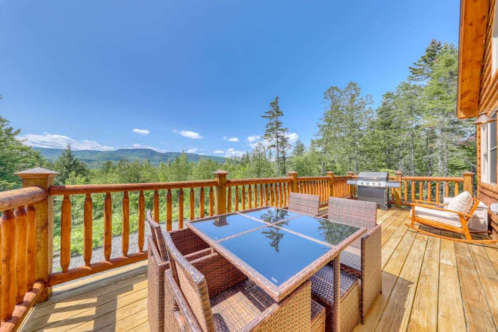 The Escape at ThunderSnow Sunday River lodge with Stunning Views to Wake Up to