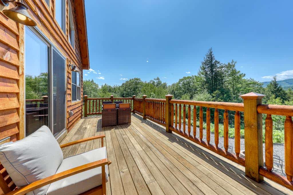 The Escape at ThunderSnow Sunday River lodge with Stunning Views to Wake Up to