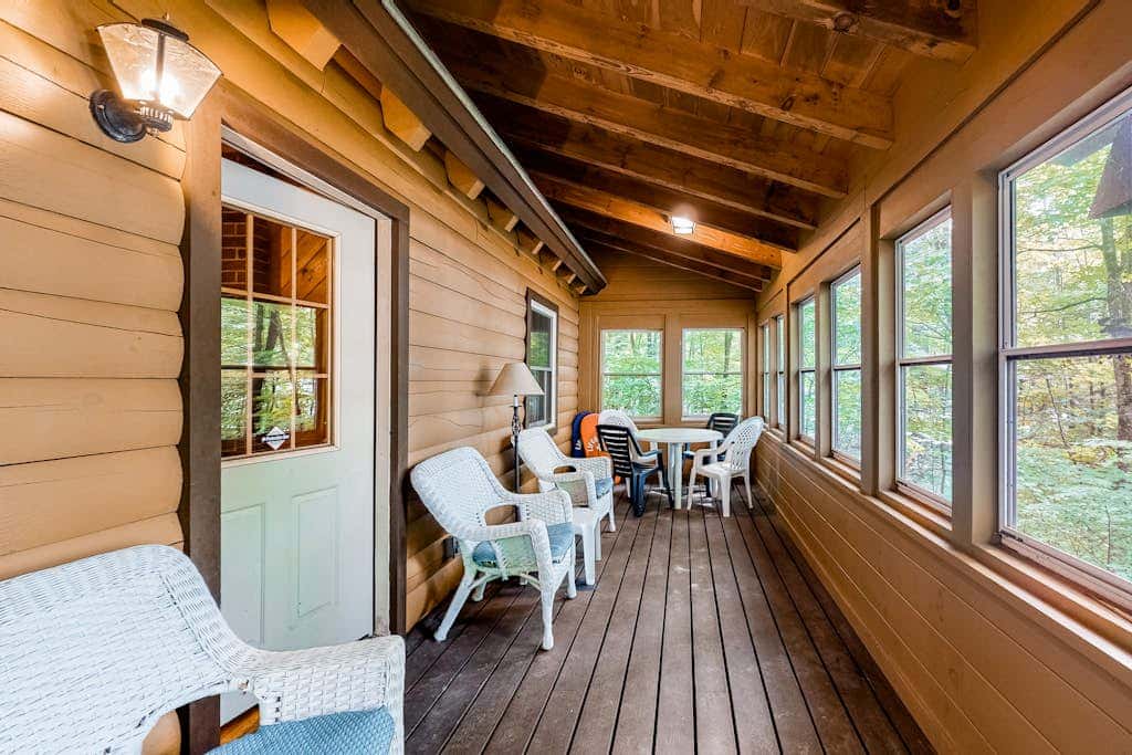 Lake View Cottage