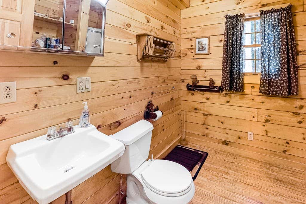 Lake View Cottage