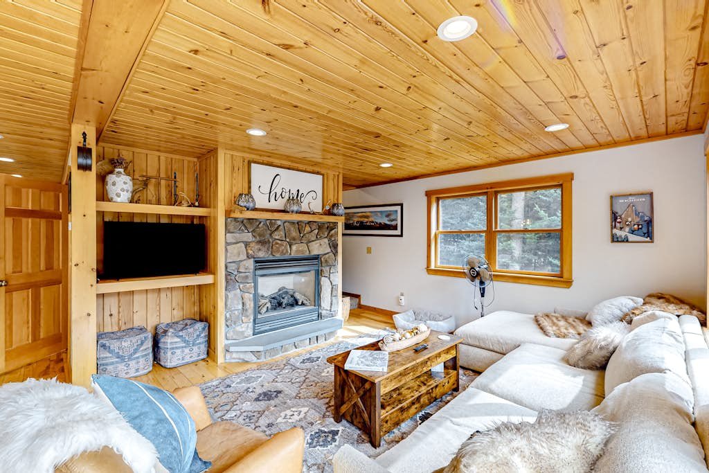 Cozy Bear Mountain Retreat