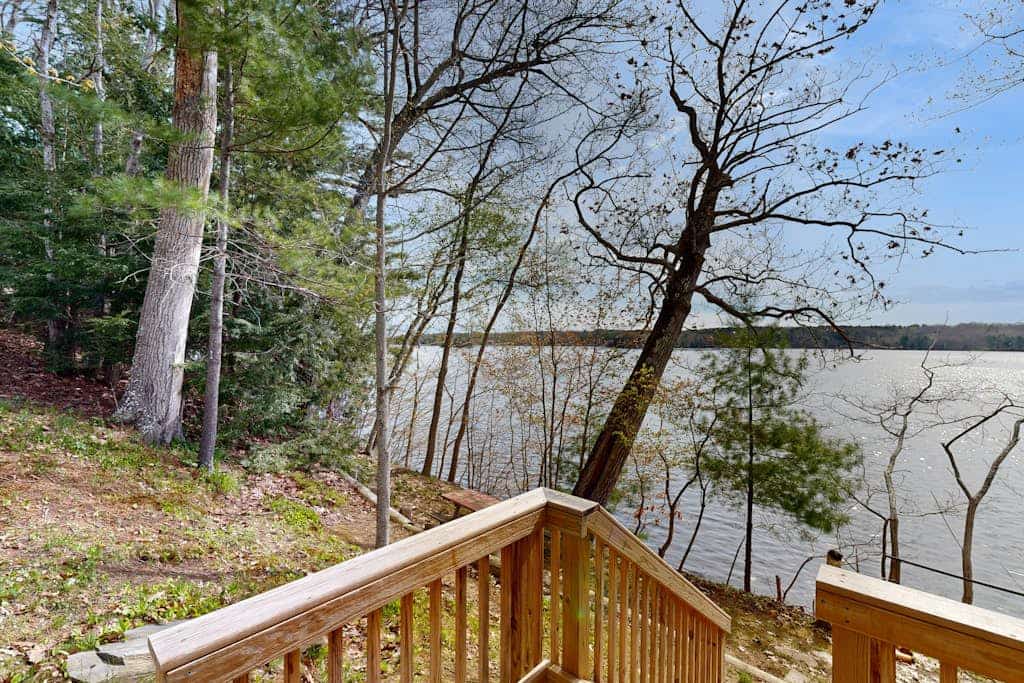 Waterfront, dog-friendly cabin on China Lake with dock, canoe & firepit