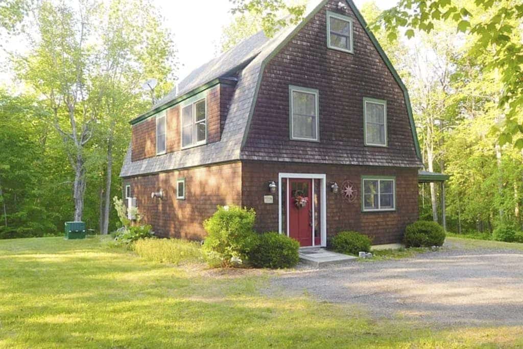 Spacious river home w/ pellet stove, outdoor dining area, fire pit, & BBQ grill