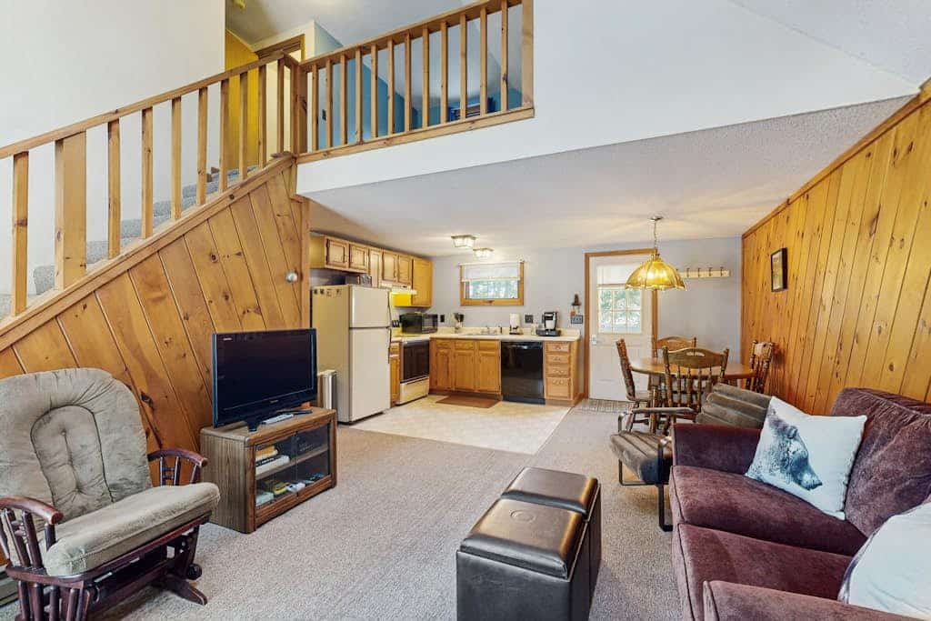 Lake Cabin | Fire Pit | Direct Lake Access | Pool | Near Ski Area
