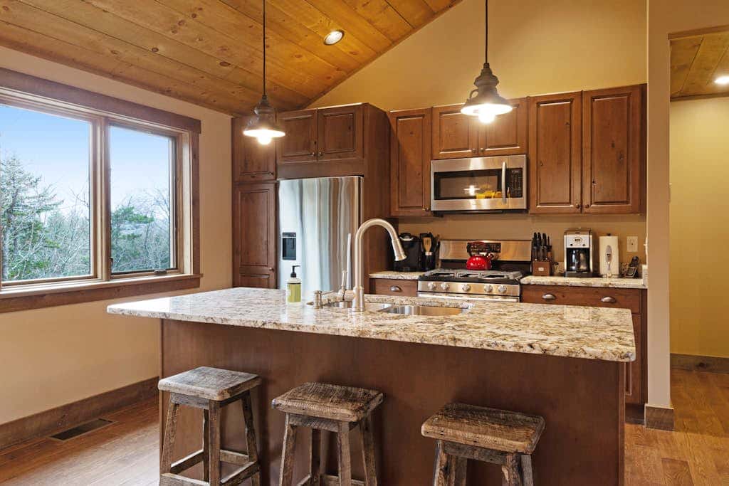 Mountain Estate Family Getaway