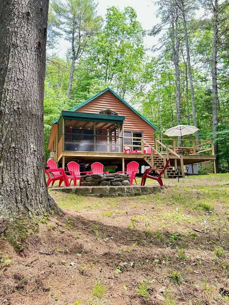 Fantastic Lakefront Cabin W/ Free WiFi, Three Kayaks, Private Dock, & Firepit