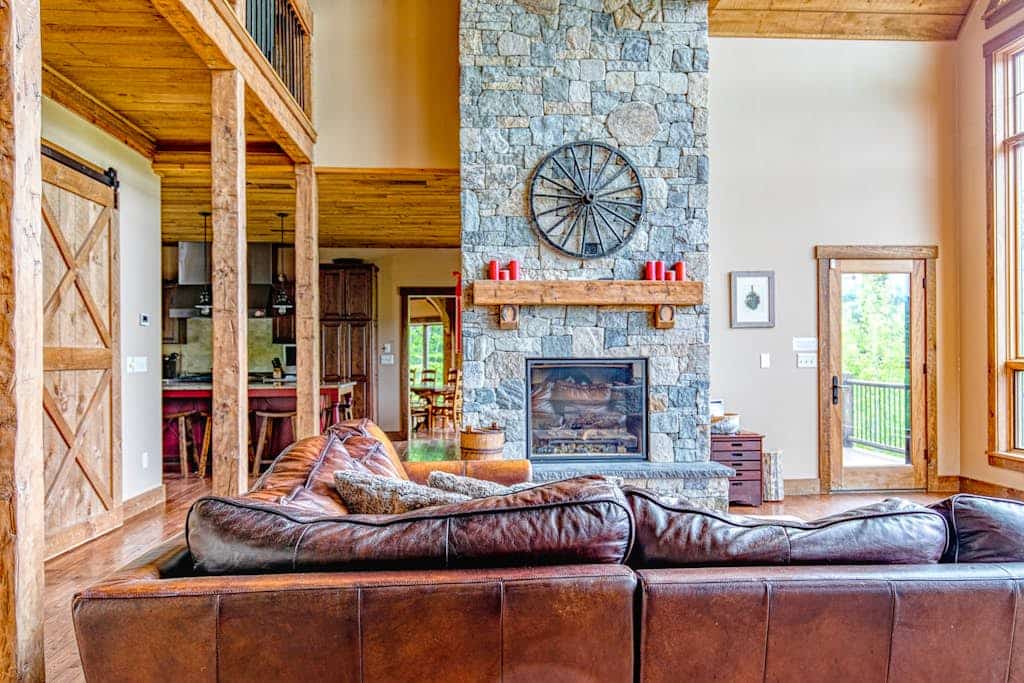 Elegant mountain-view home with private hot tub, saltwater pool & foosball