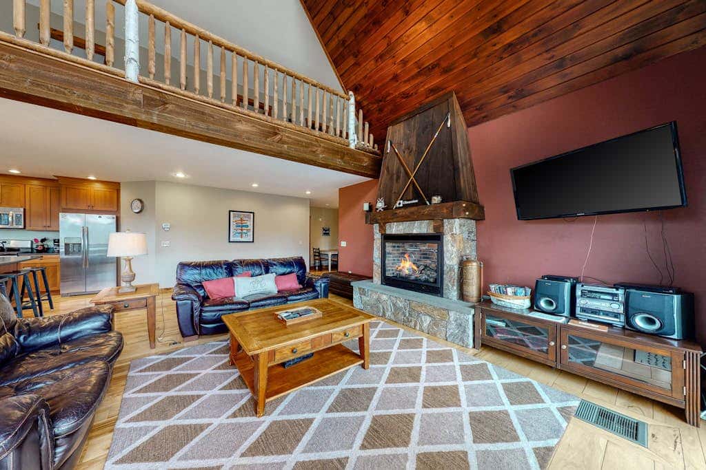 Thunder Ridge Lodge