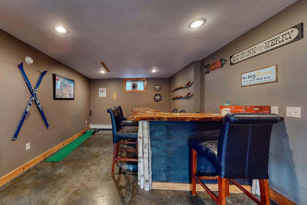 Thunder Ridge Lodge