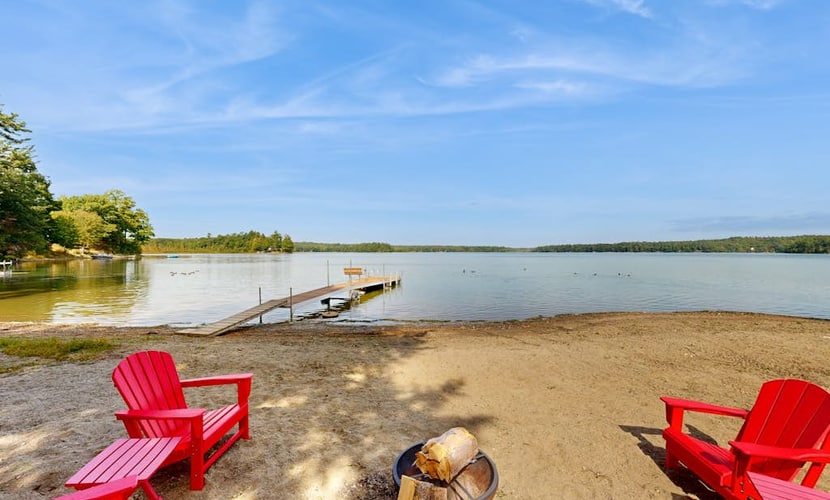 Waterfront cabin with private dock, beach, deck, grill, & firepit - dogs welcome