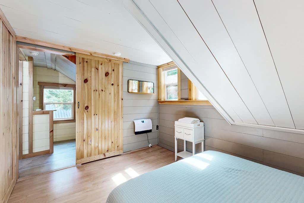 Dark Harbour Cottage