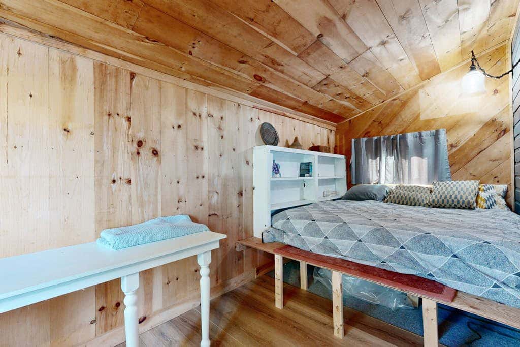 Dark Harbour Cottage