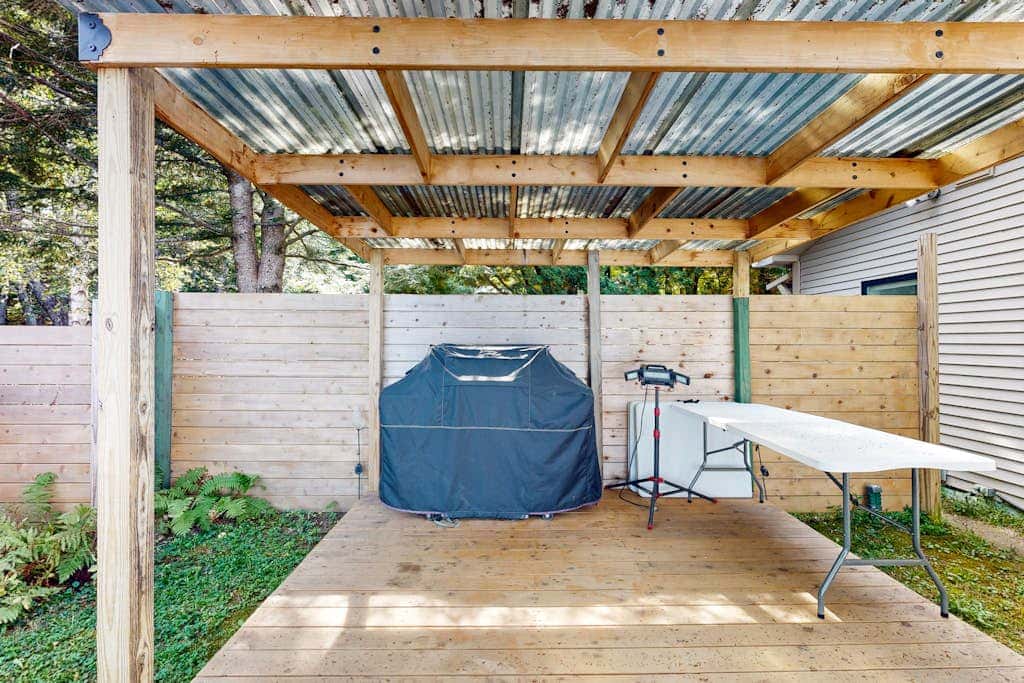 Dark Harbour Cottage