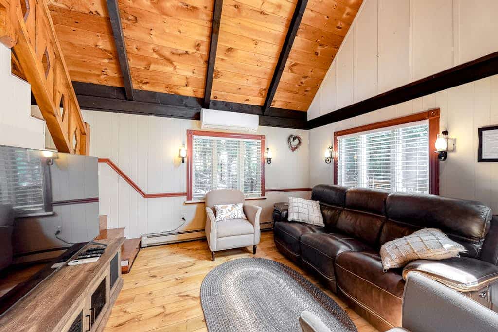 Lakefront home on Long Pond with private dock, firepit & woodstove- dog-friendly