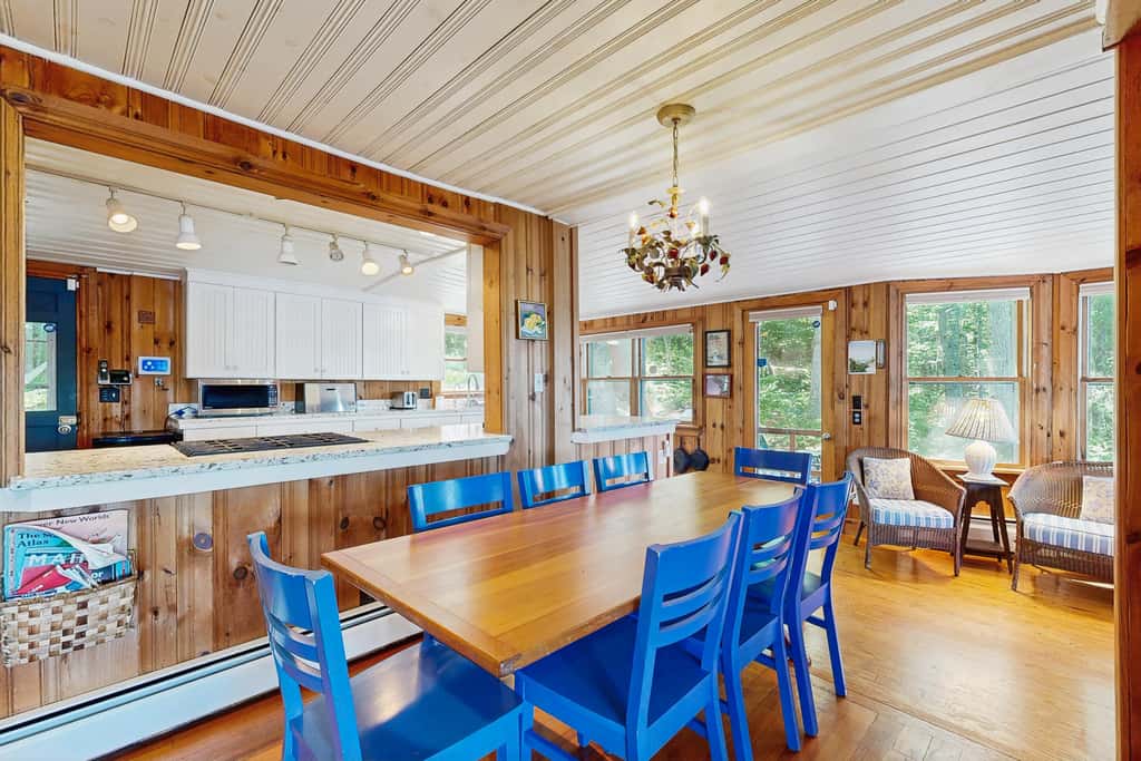 Lakefront Retreat