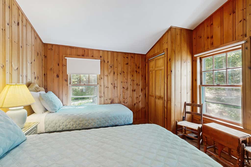 Lakefront Retreat