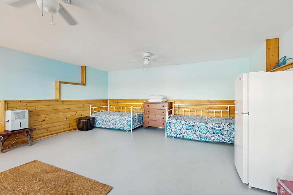 Lakefront Retreat