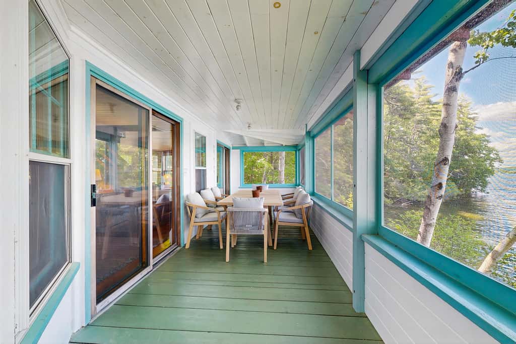 Lakefront Retreat