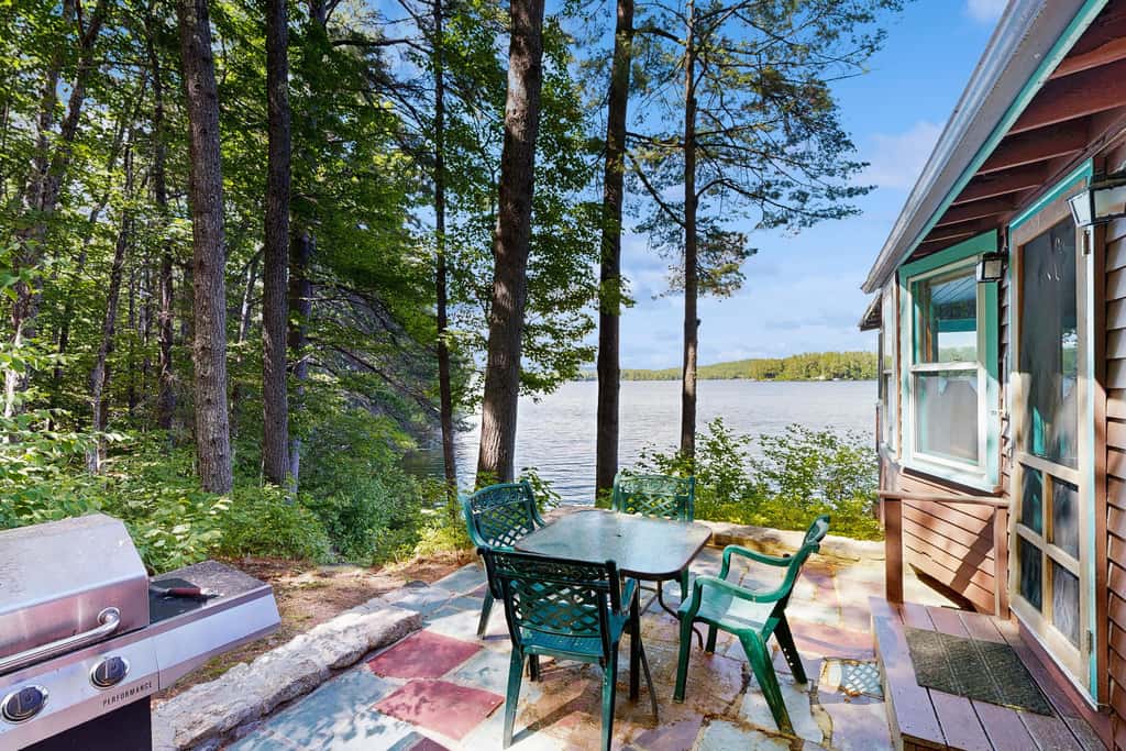Lakefront Retreat