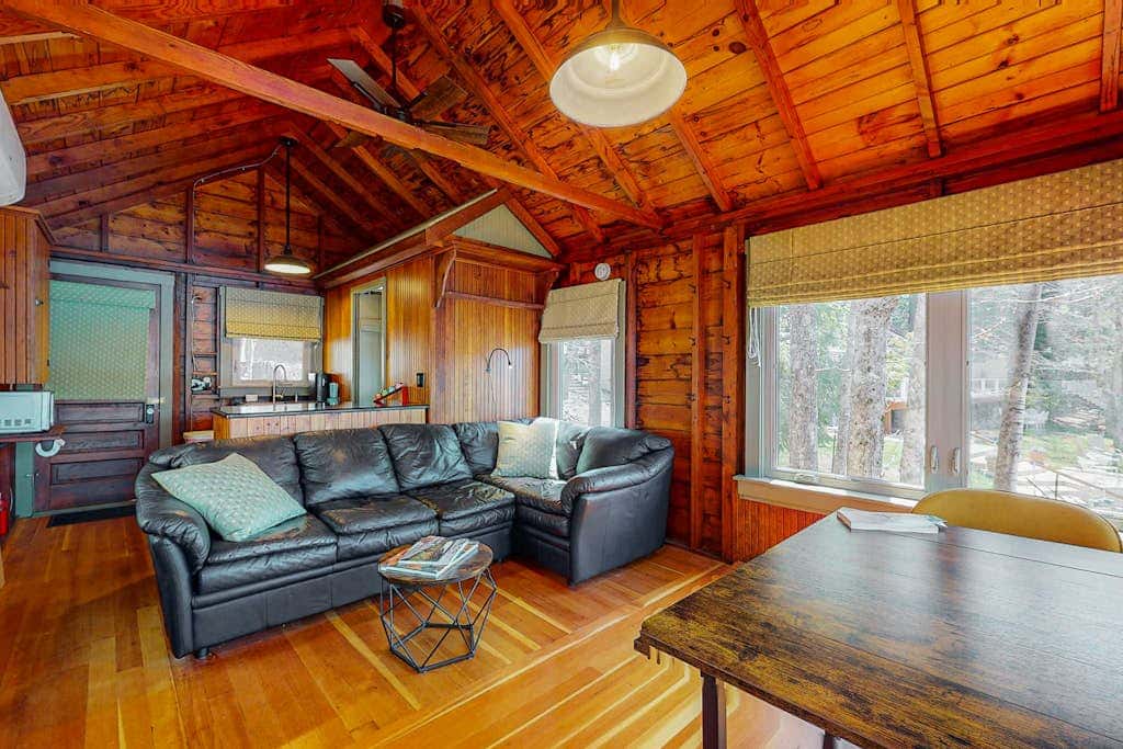 Waterfront Writer's Retreat