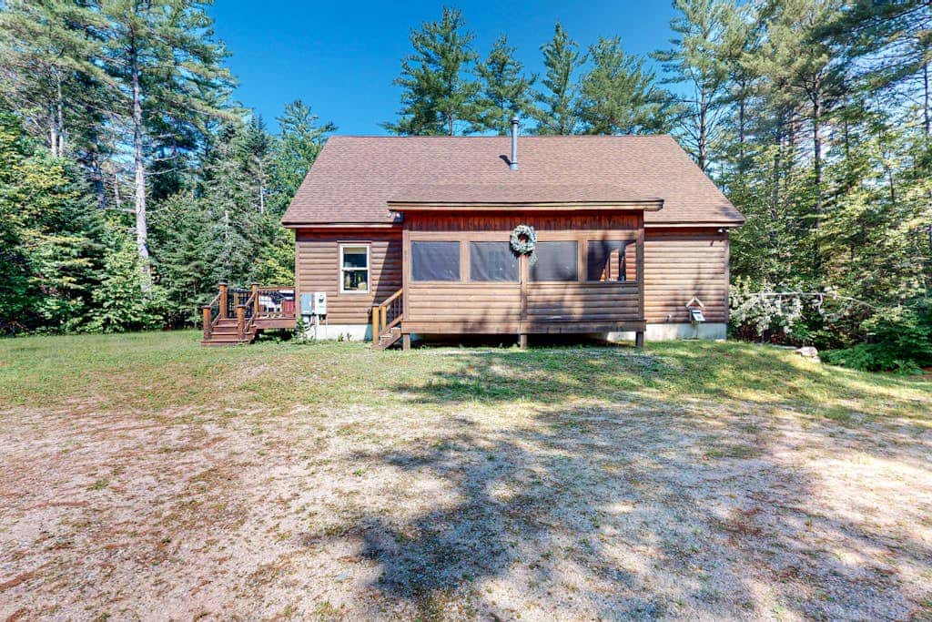 Pinecone Lodge