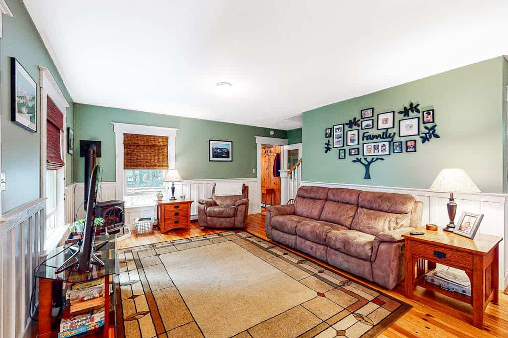 Sheridans' Getaway | Dog-friendly house in Newry, 1 mile to Sunday River
