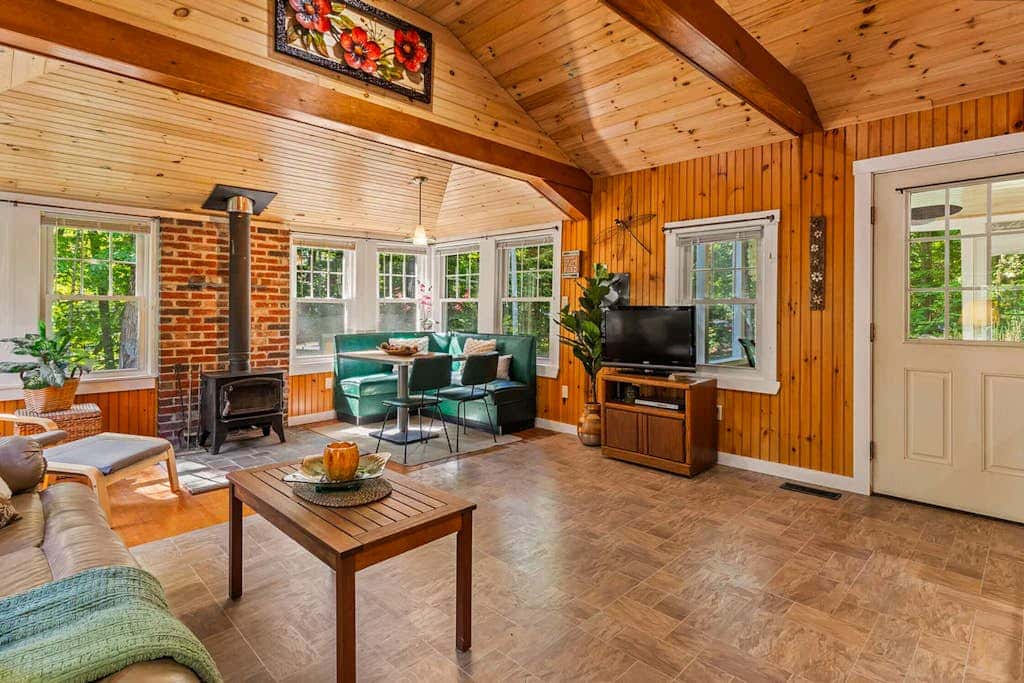 Sebago Shores Cottage