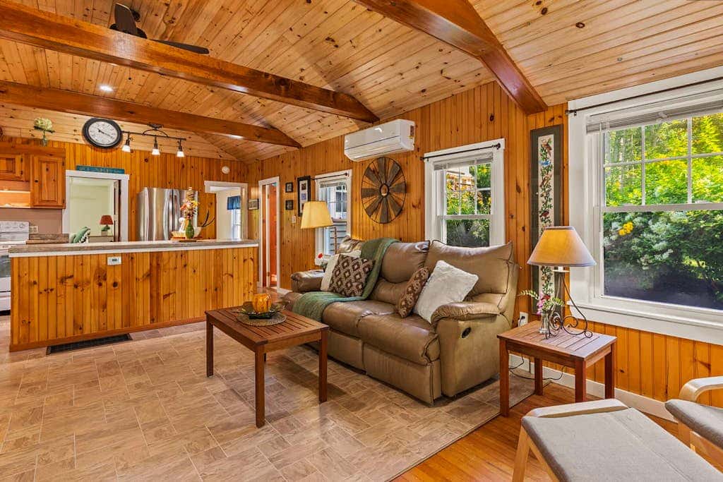 Sebago Shores Cottage