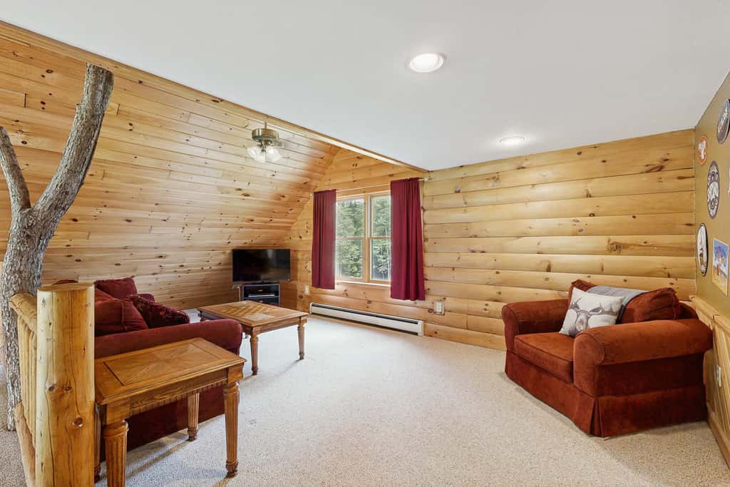Snowy Pines Lodge