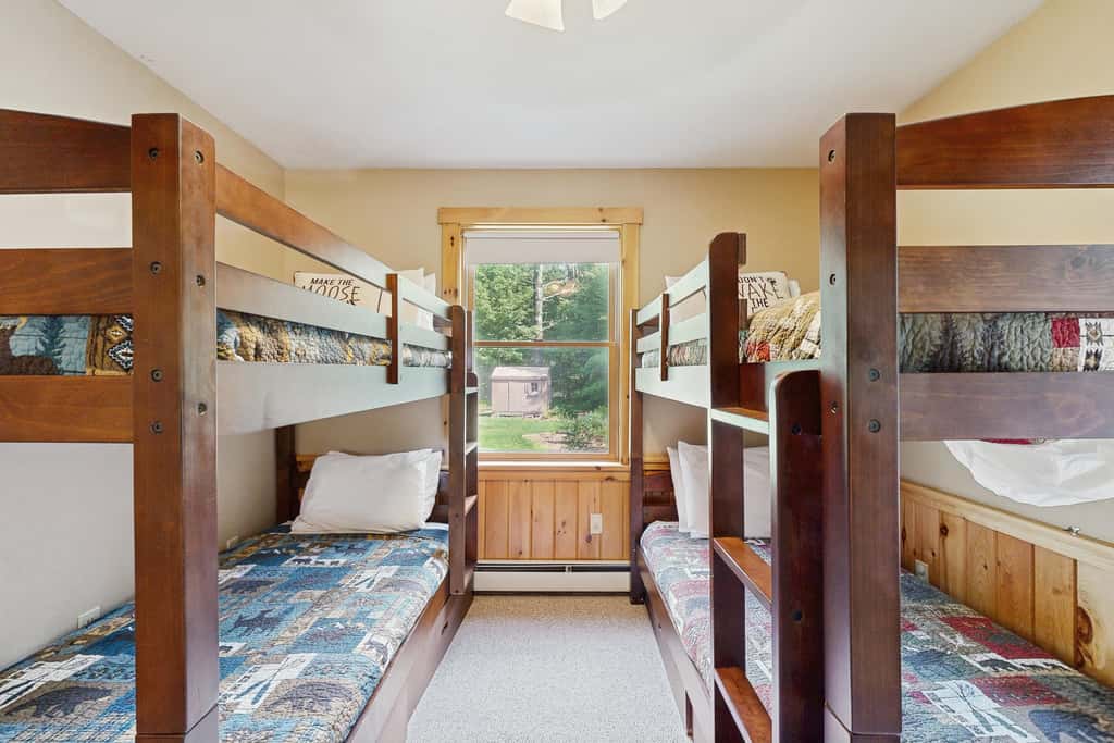 Snowy Pines Lodge