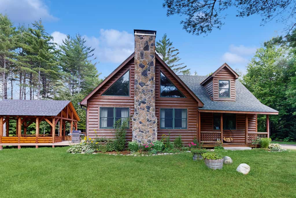 Snowy Pines Lodge