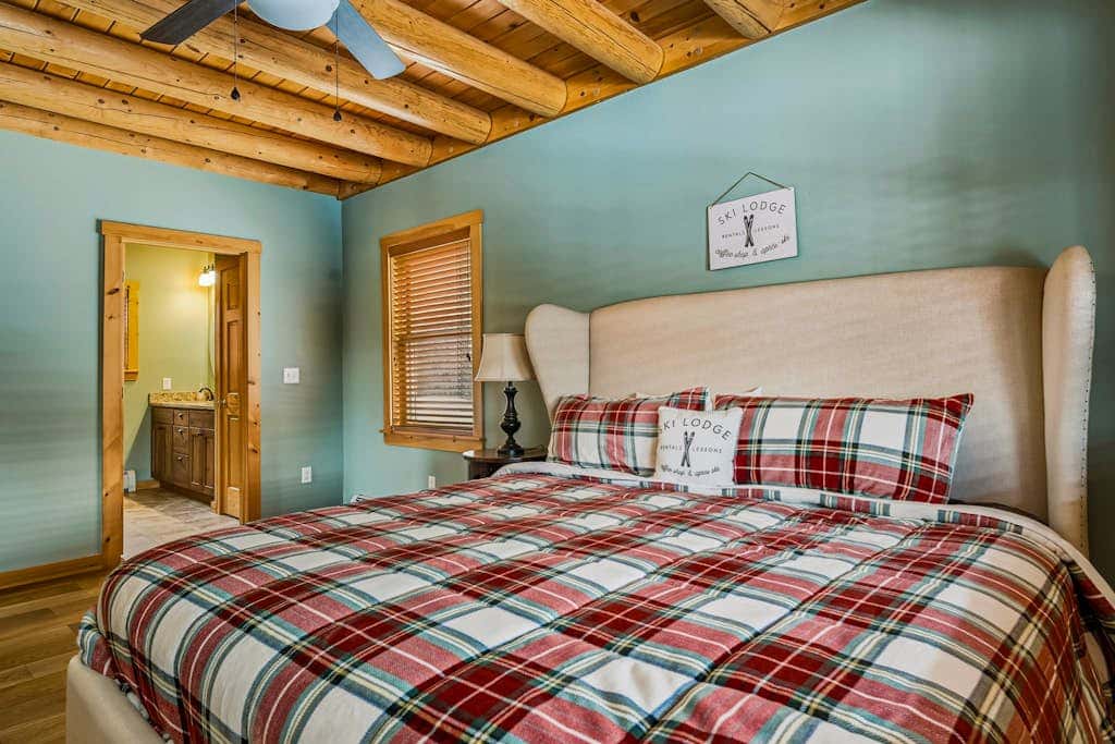 Coyote Mountain Cabin