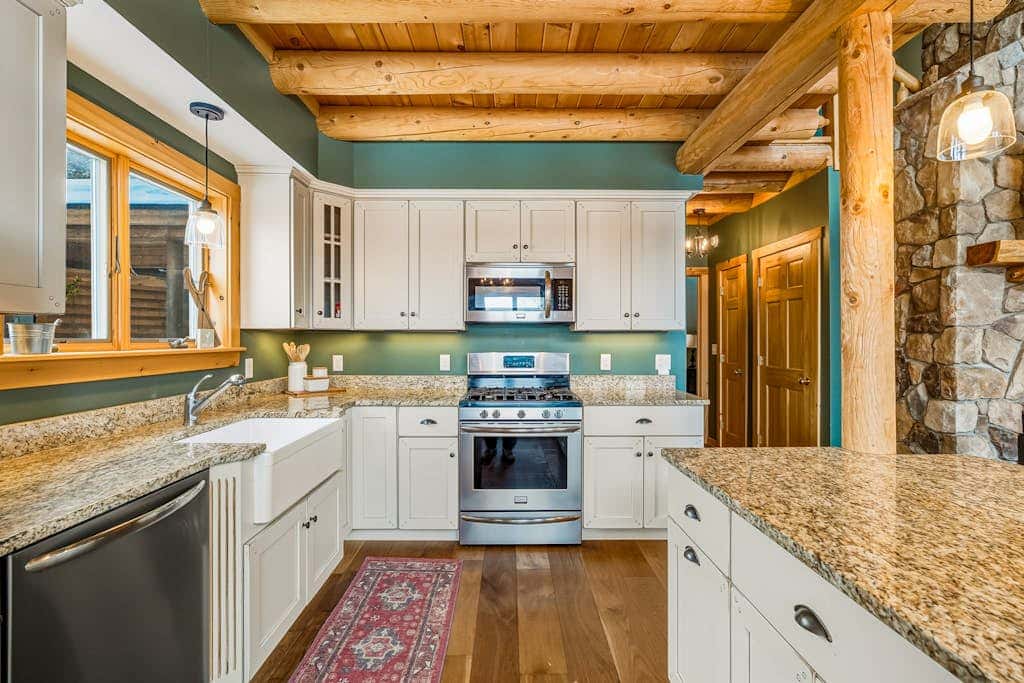 Coyote Mountain Cabin