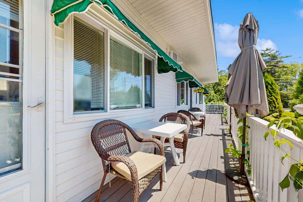 Sea Glass Escape - Holiday House M3