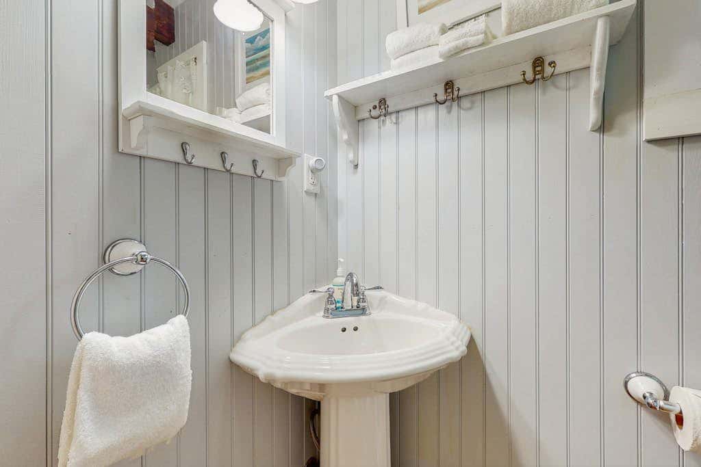 Sea Glass Escape - Holiday House M3