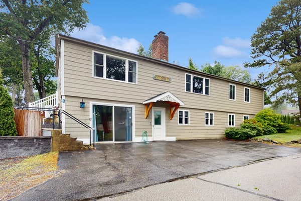 Spacious home near water, and walk to iconic Ogunquit beach
