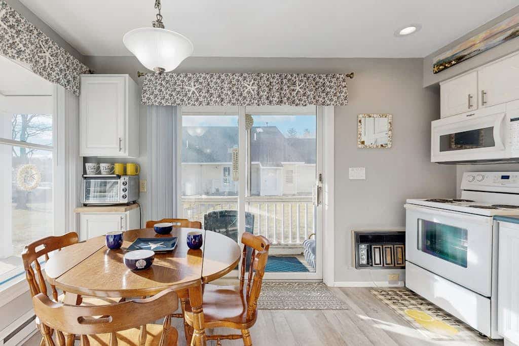 Studio condo with furnished patio, sauna, & pool - near beaches