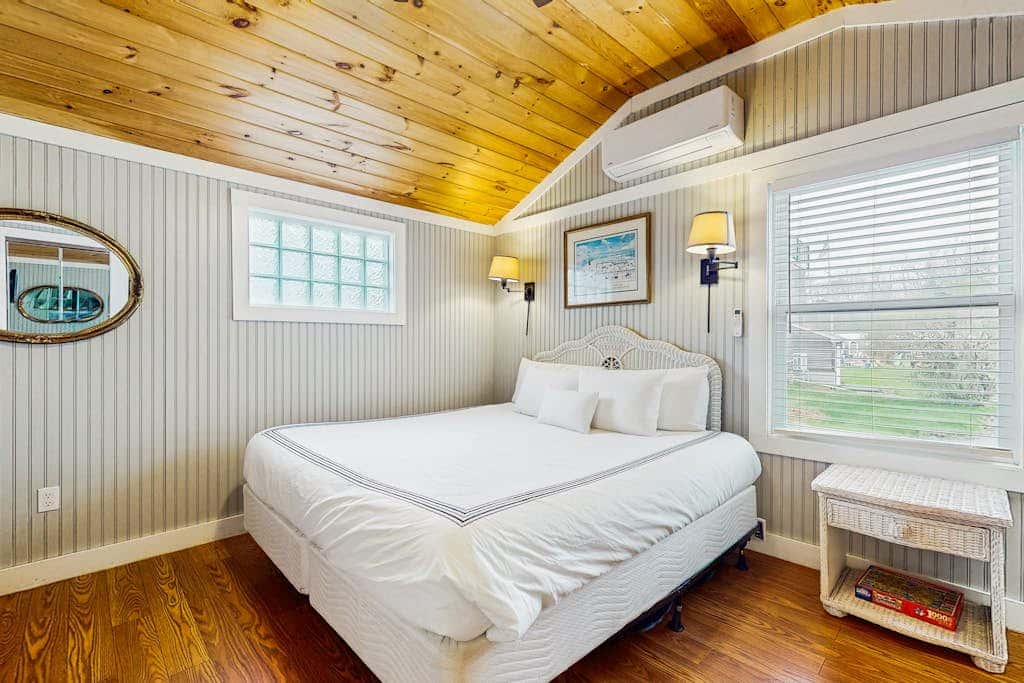 Shorelands Resort Cottage 40