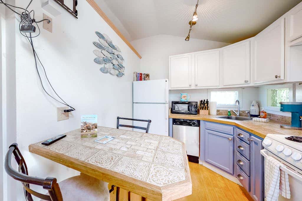 Heart’s Content Cottage 20 at Shorelands Resort