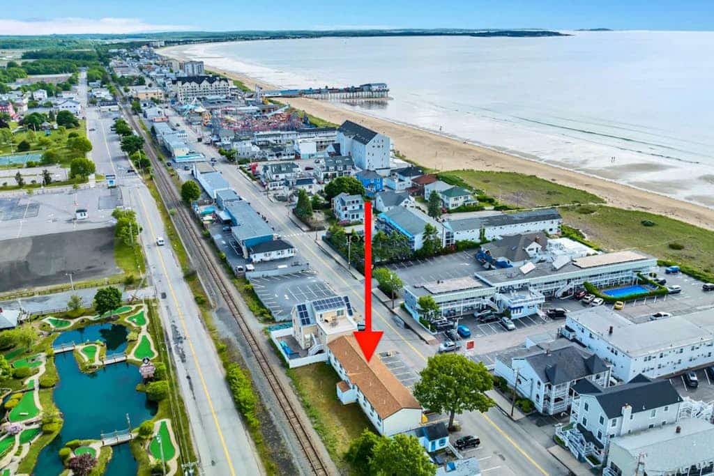 Cozy Coastal Condo with AC & Steps from the Beach & Family Fun