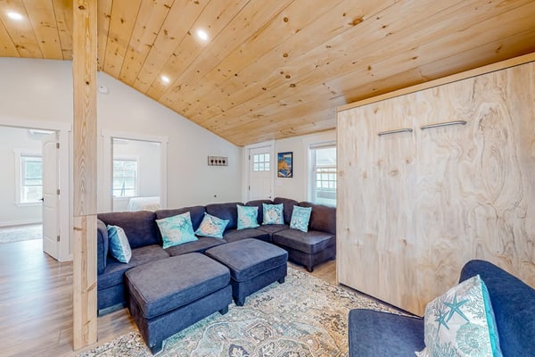 Shorelands, Unit 44-3 | Condo in Kennebunk with pool and playground access