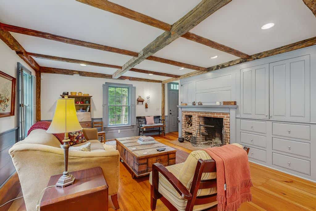 Spacious retreat with peaceful seclusion, Wifi, Patio & BBQ Grill