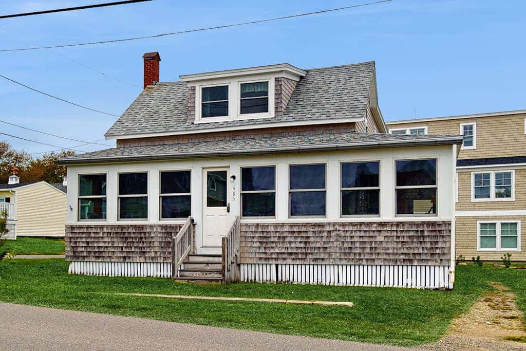 Cottage on the Cove
