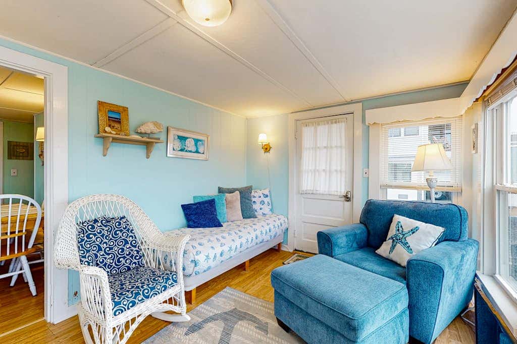 The Eastern Avenue Cottage