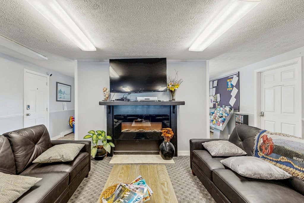 Wellington Manor 224