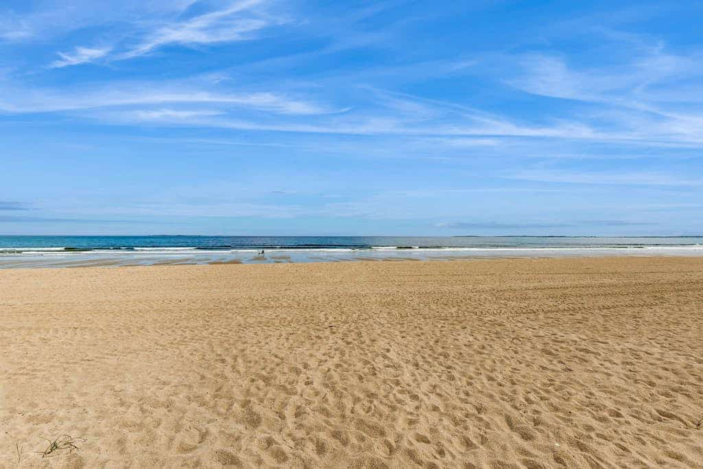 Amazing beachside condo w/private balcony/free WiFi/full kitchen - near Portland